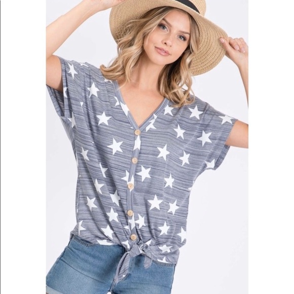 Tops - NEW! Short Sleeve Star Top!🇺🇸